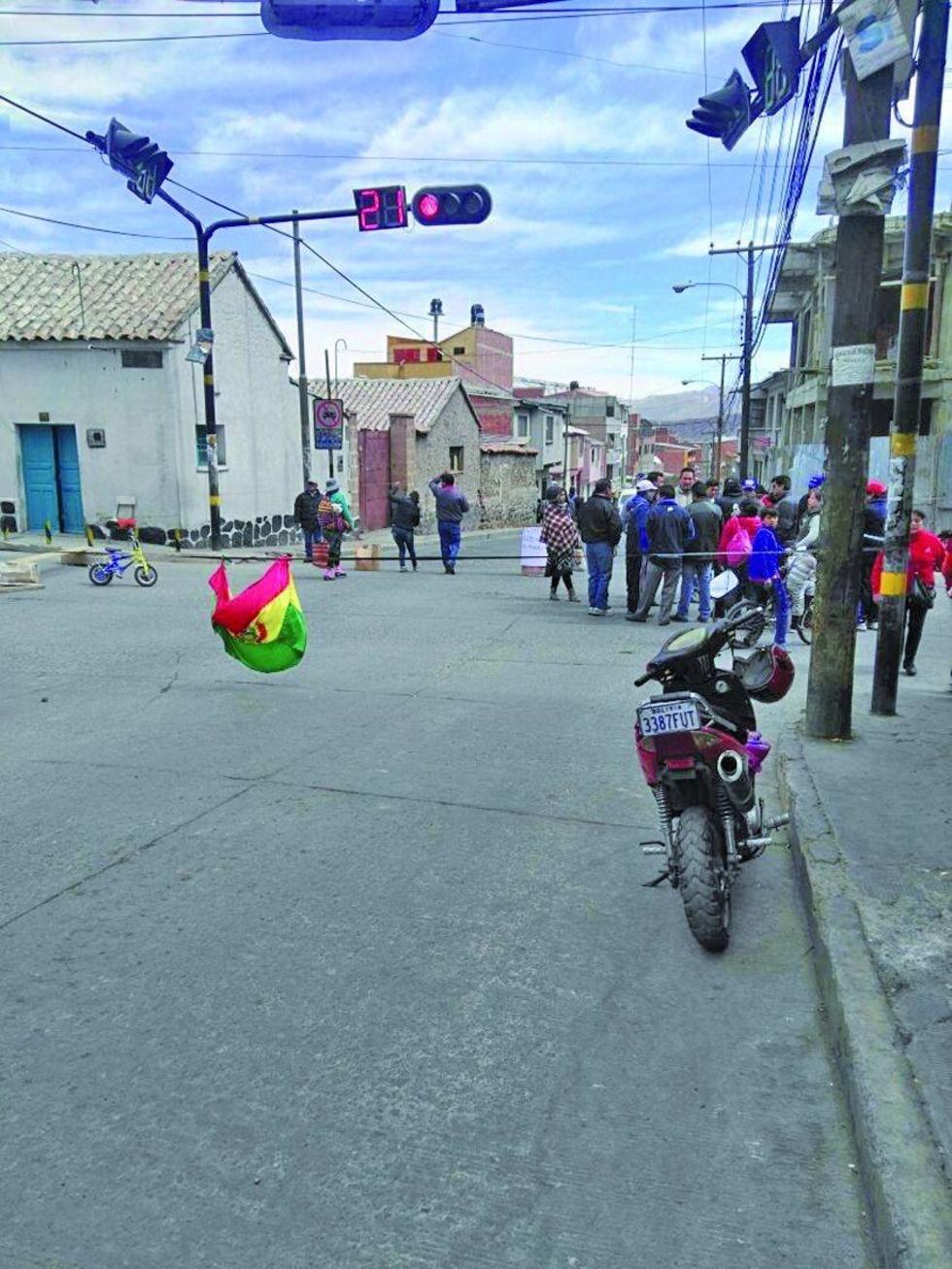 Comercializadores de autopartes quieren áreas de parqueo