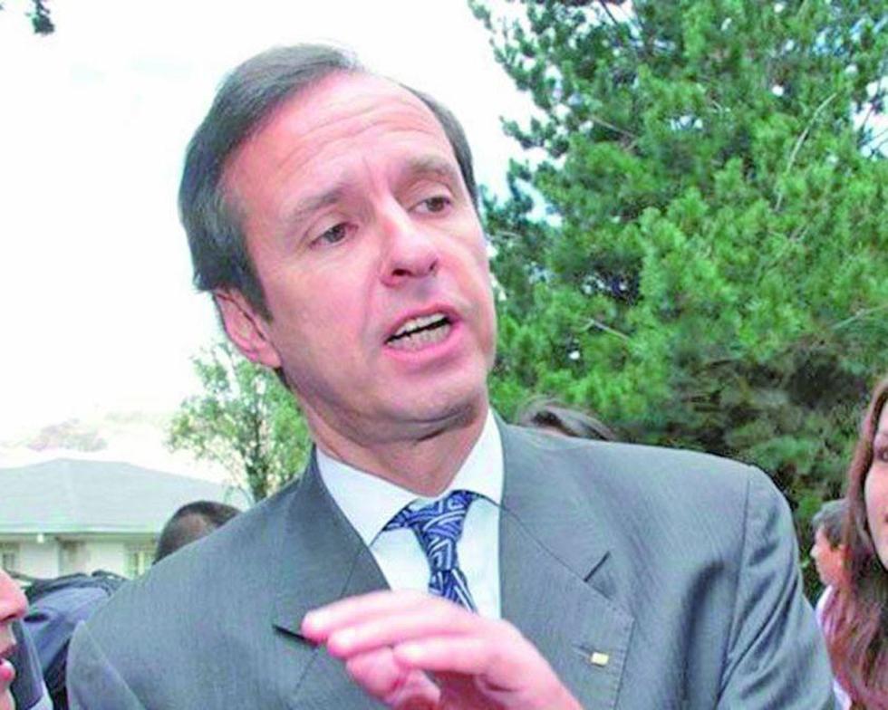 El expresidente Jorge Quiroga se ofrece viajar por los detenidos