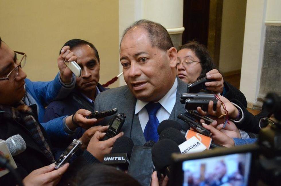 Bolivia plantea a Brasil y Perú crear centros de control aéreo e inteligencia