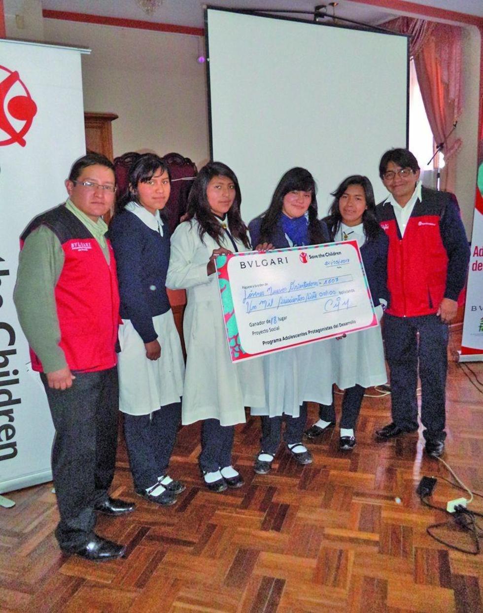 Proyectos juveniles reciben apoyo para su ejecución