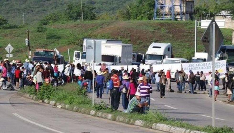 Campesinos demandan renuncia presidente de Guatemala 