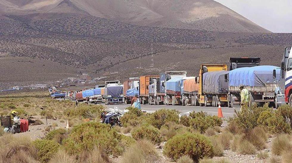 Piden interceder a organismos por transportistas que sufren hambre