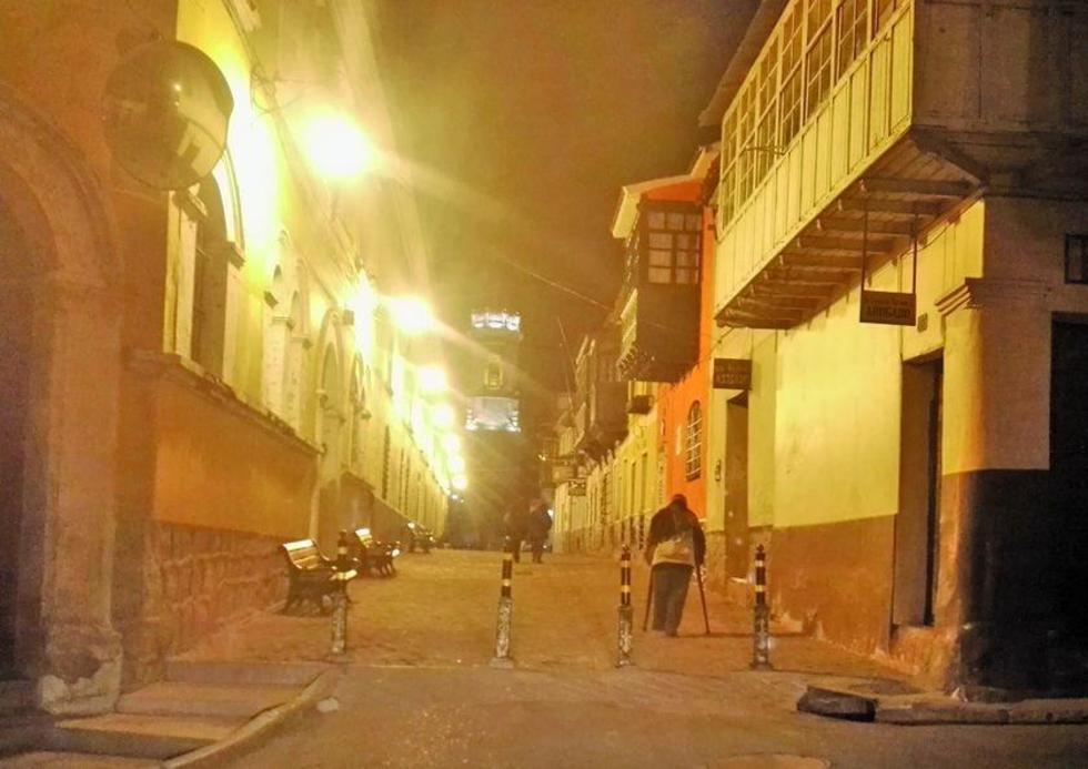 Iluminan la primera cuadra peatonal de la calle Tarija
