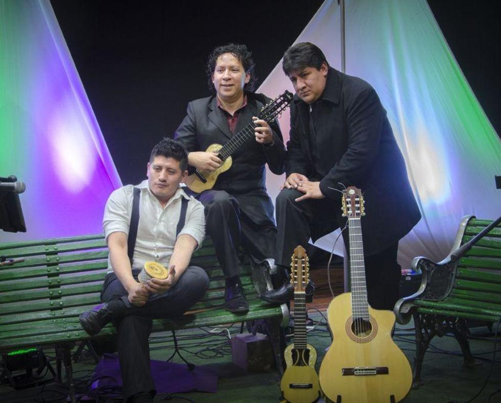 Músico potosino actúa en La Paz