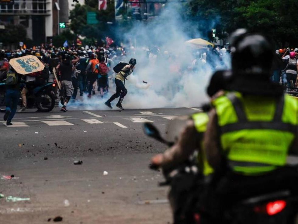 Se disuelve marcha opositora en el este de Caracas tras disparos