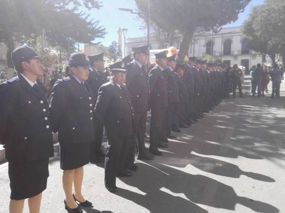 Continúa reordenamiento vehicular y a comerciantes