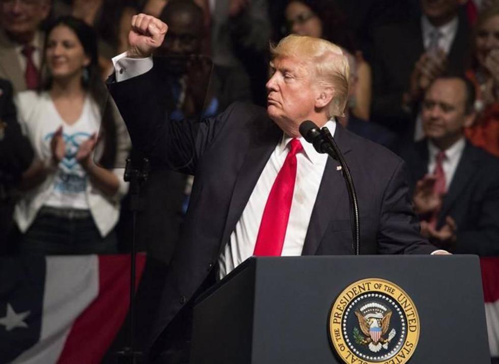 Trump cumple promesa electoral y restablece el bloqueo a Cuba