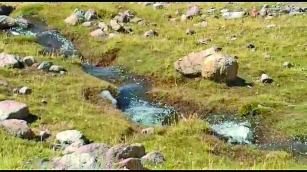 Aapos inspecciona agua de Chañujo Chanca en Potosí