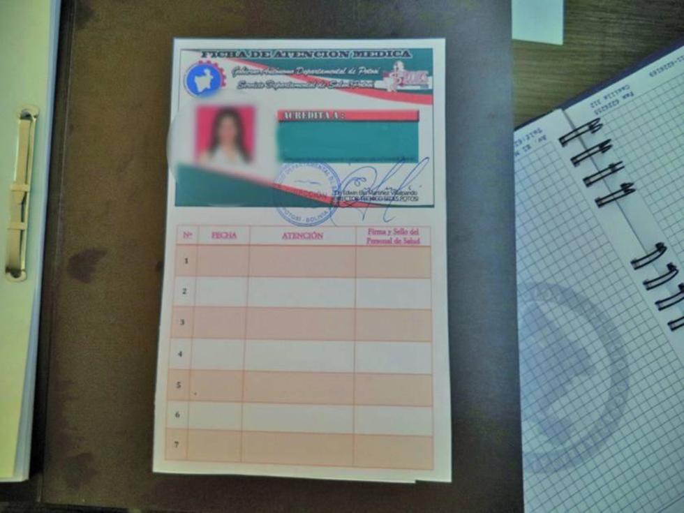 Entregan carné de salud a los trabajadores de la prensa