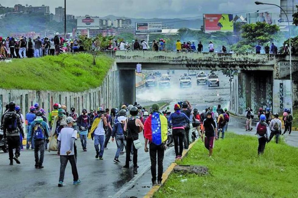 Ya son 75 las personas muertas en las protestas contra Maduro
