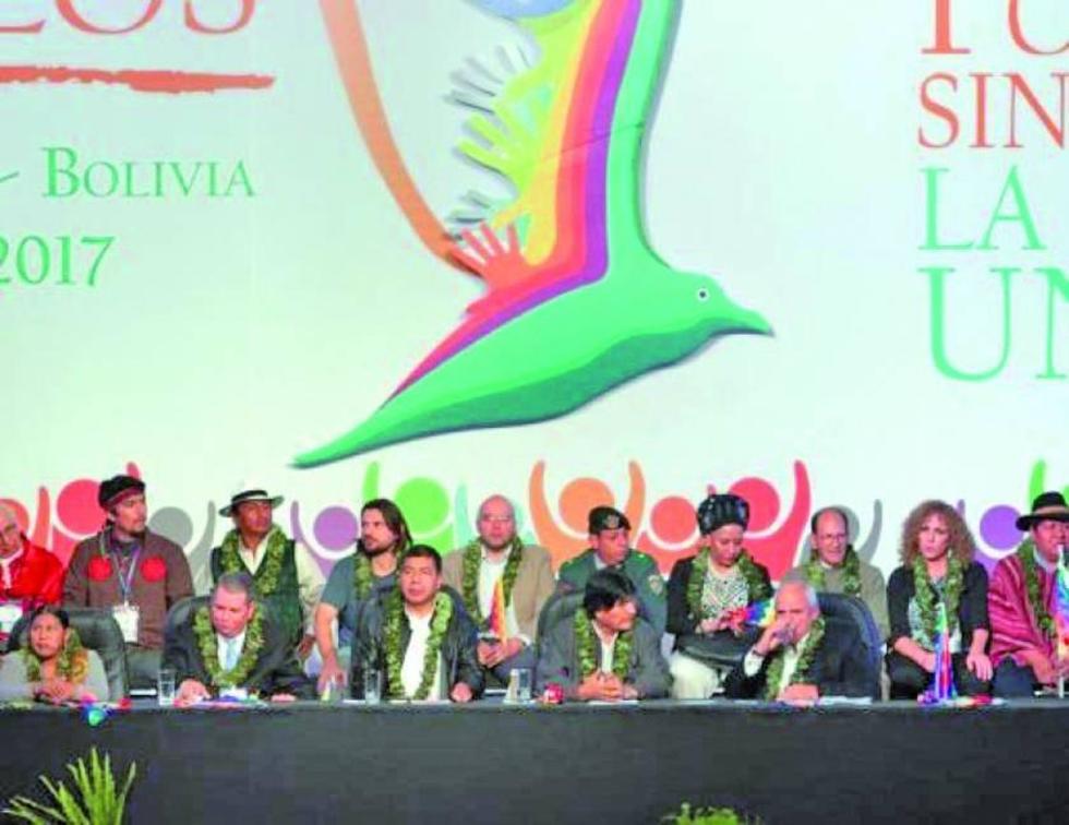 En 7 cumbres el Gobierno gastó más de Bs 70 MM
