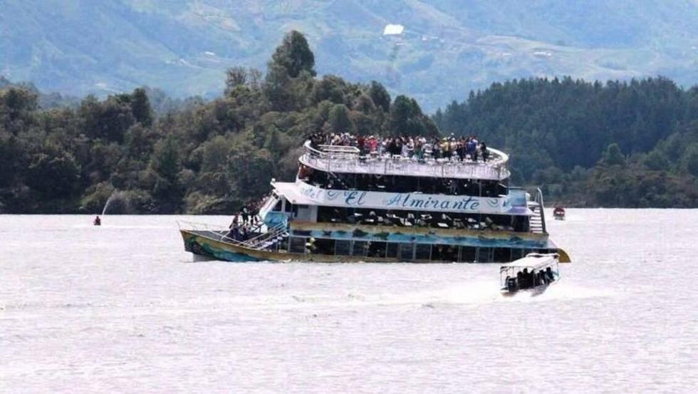 Colombia investiga causas del naufragio que dejó siete muertos