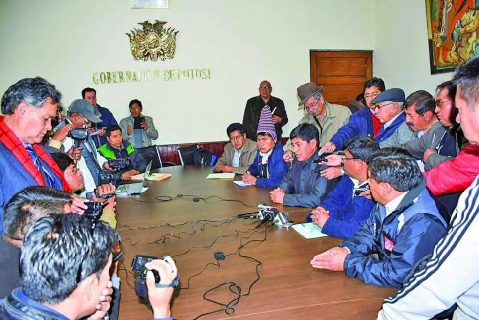 Impulsan proyectos para vencer la crisis de agua que tiene Potosí