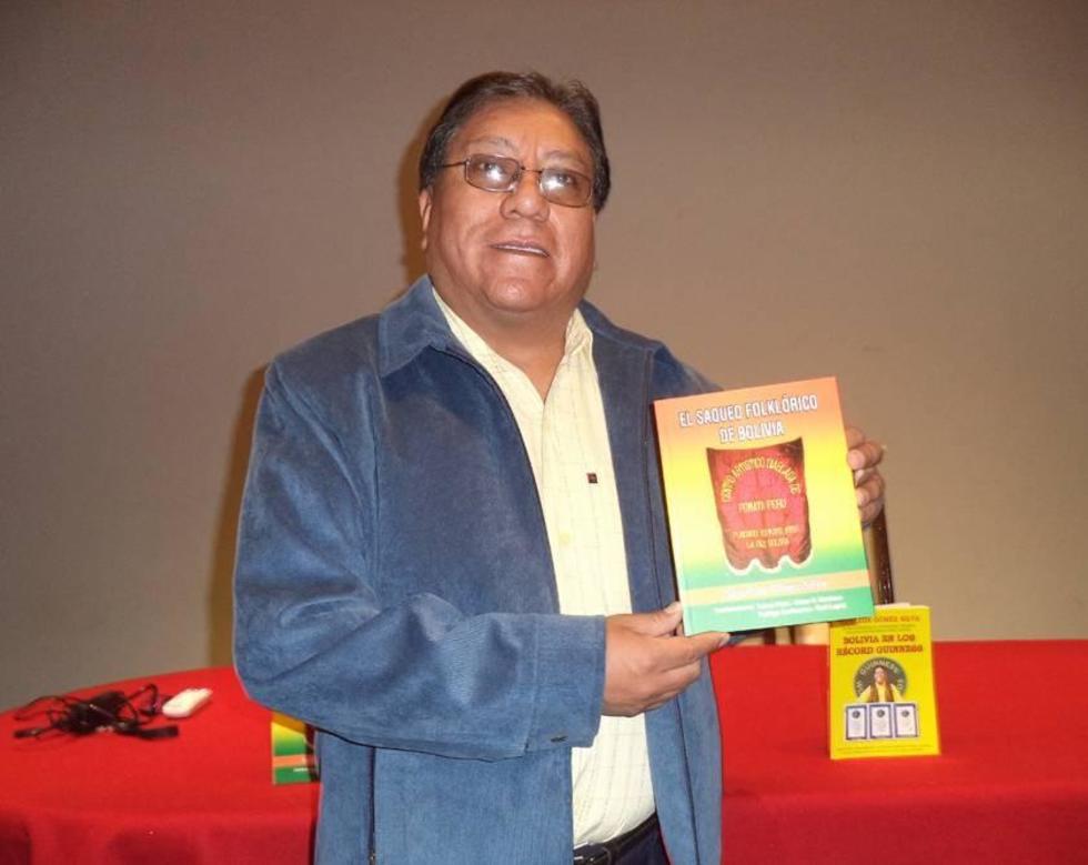 Libro denuncia el saqueo folclórico