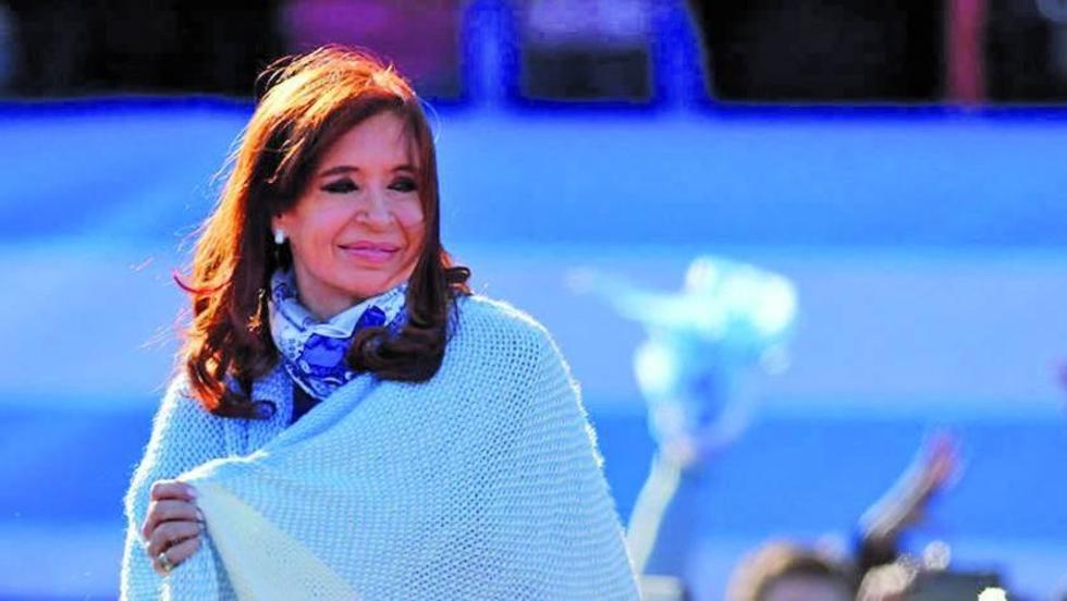 Juez ordena intervenir empresas de la expresidenta de Argentina