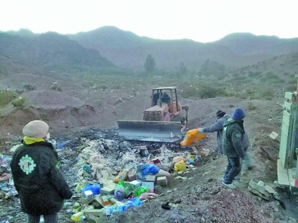 Senasag destruye más de nueve toneladas de productos decomisados
