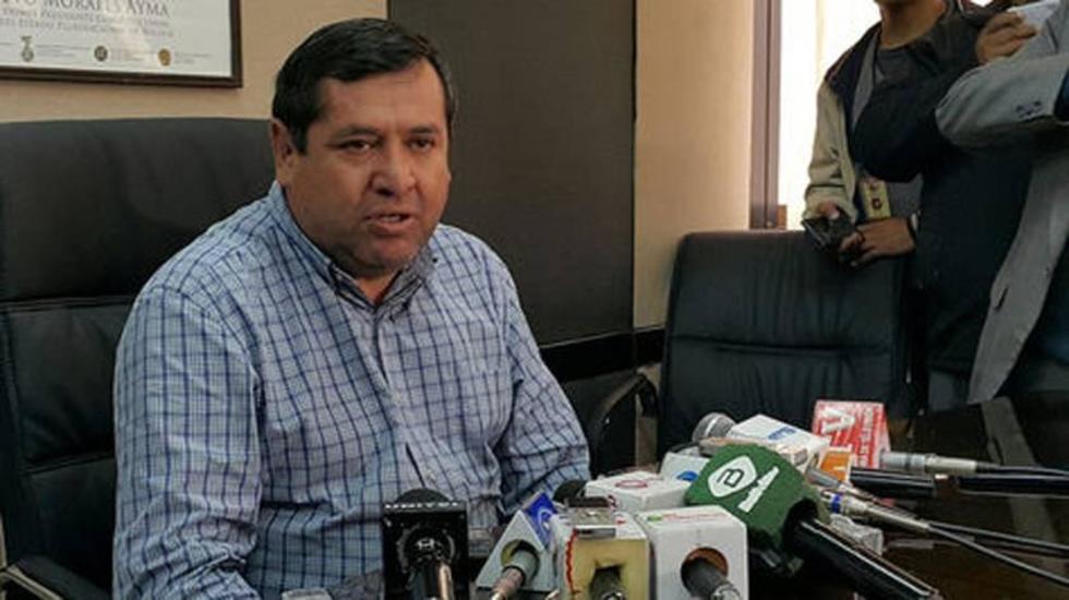 Ministro explicará causas para subir la electricidad