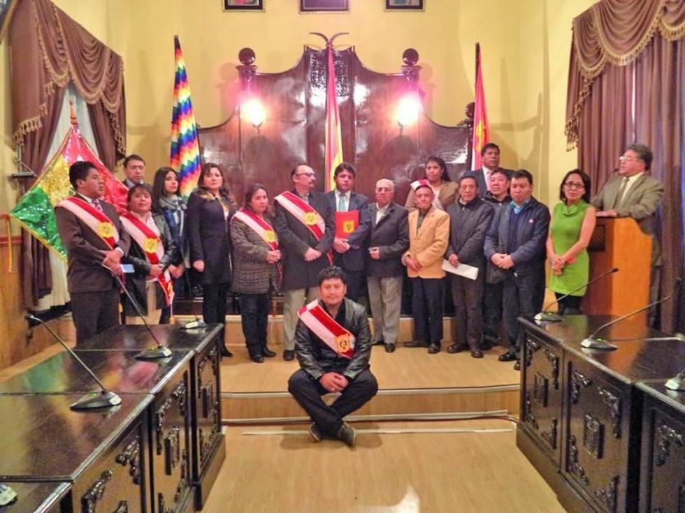 La Indoamérica es condecorada