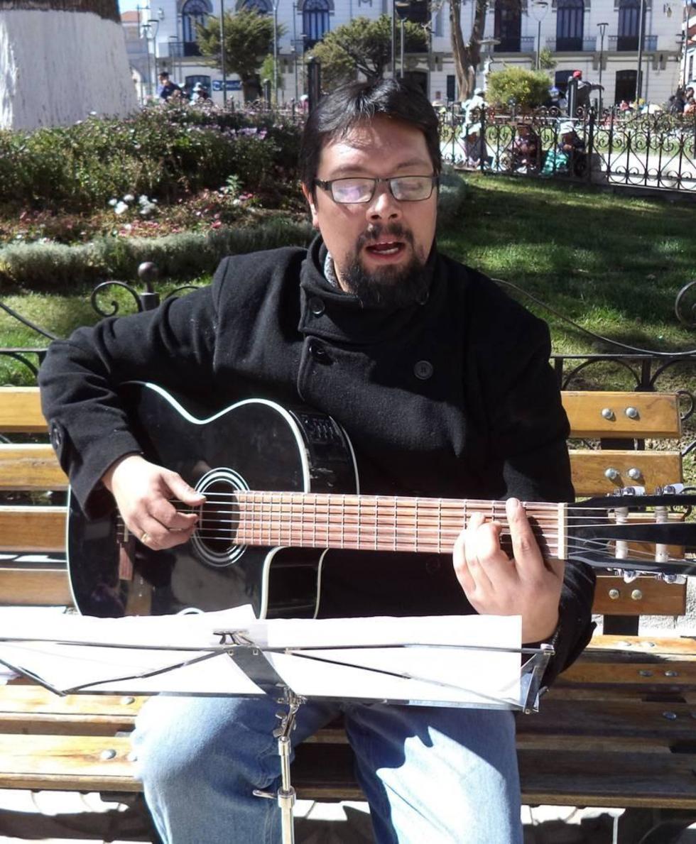 Carlos Sivila presenta una canción dedicada al Cerro 