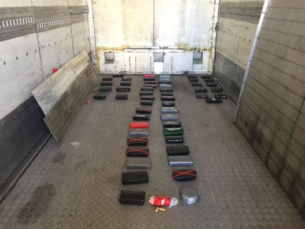 Secuestran más de 200 kilos de droga
