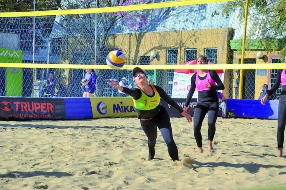 Canedo y Nogales colocan  a Bolivia en la semifinal 