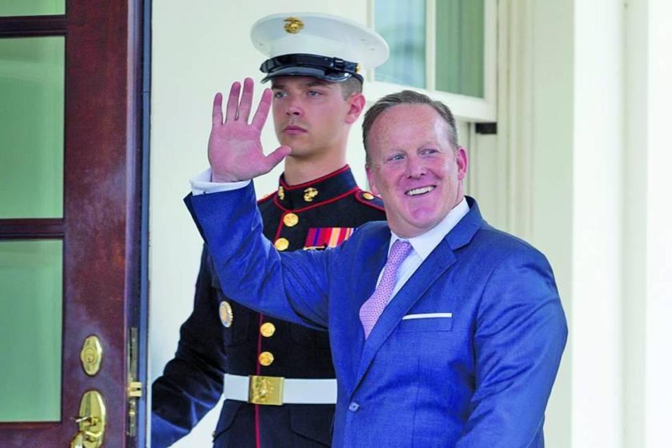 Sean Spicer presenta renuncia como portavoz de la Casa Blanca 