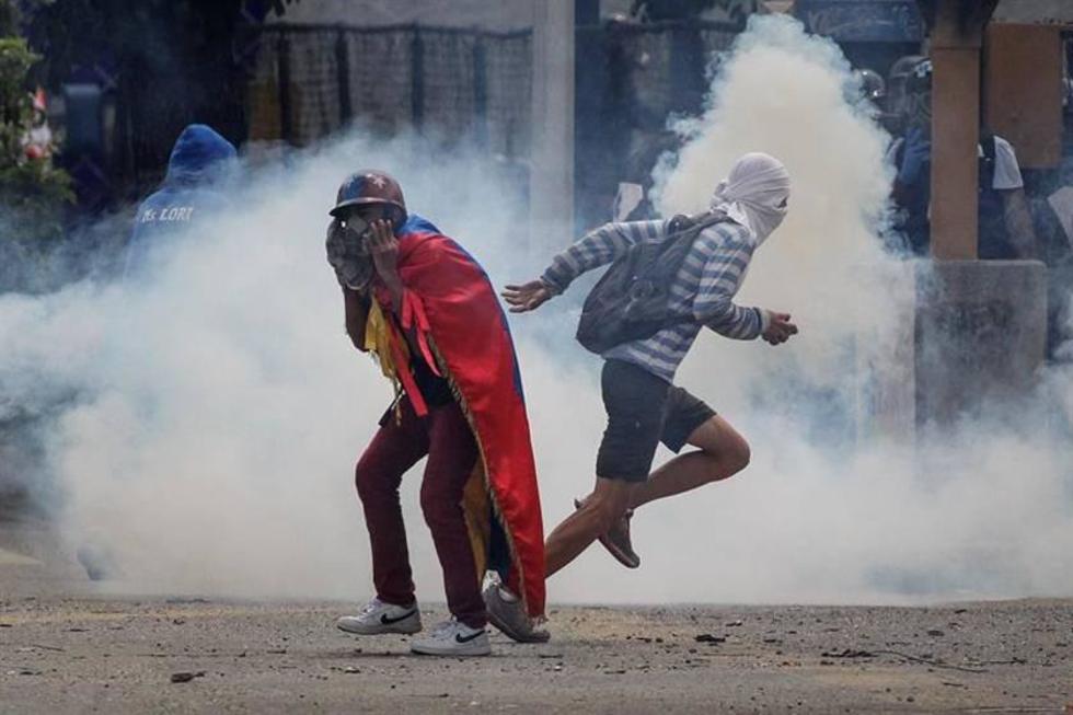 Más protestas en Venezuela  acabaron ayer en disturbios 