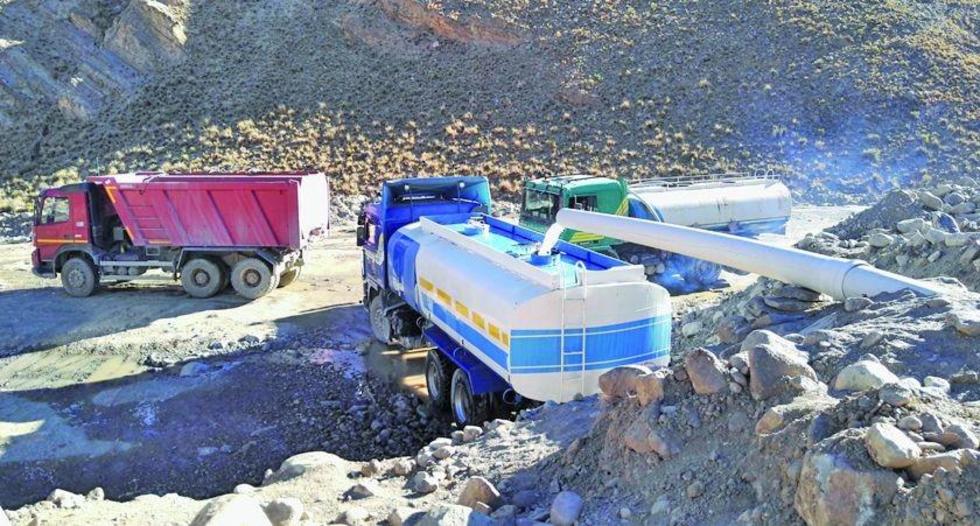 Denuncian que existe mercado negro de venta de agua a ingenios mineros
