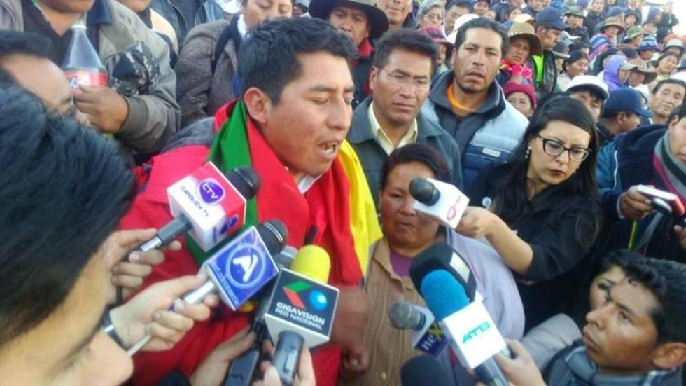 Líder vecinal de Achacachi, Esnor Condori sale de celdas judiciales