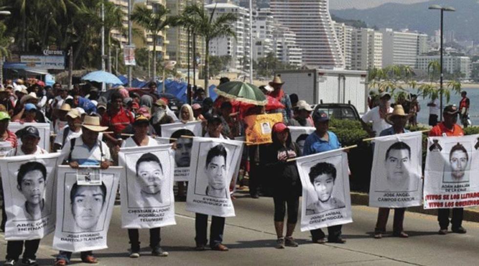 Tirotean bus de activistas que iban a marchar por 43 jóvenes de Ayotzinapa