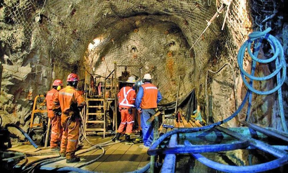 Mineros denuncian que los chinos abusan a trabajadores