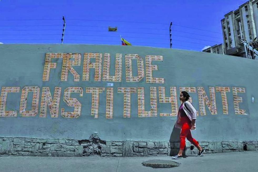 La Constituyente enfrenta a los opositores y chavistas en urnas