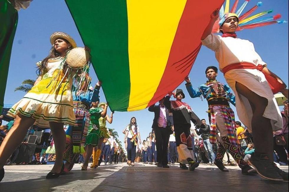 Bolivia celebra sus 192 años de vida con diversos actos oficiales