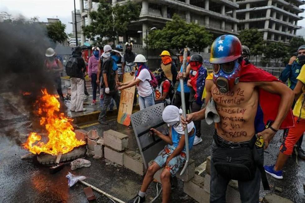 Cancilleres de 12 países analizan la crisis de Venezuela en Lima