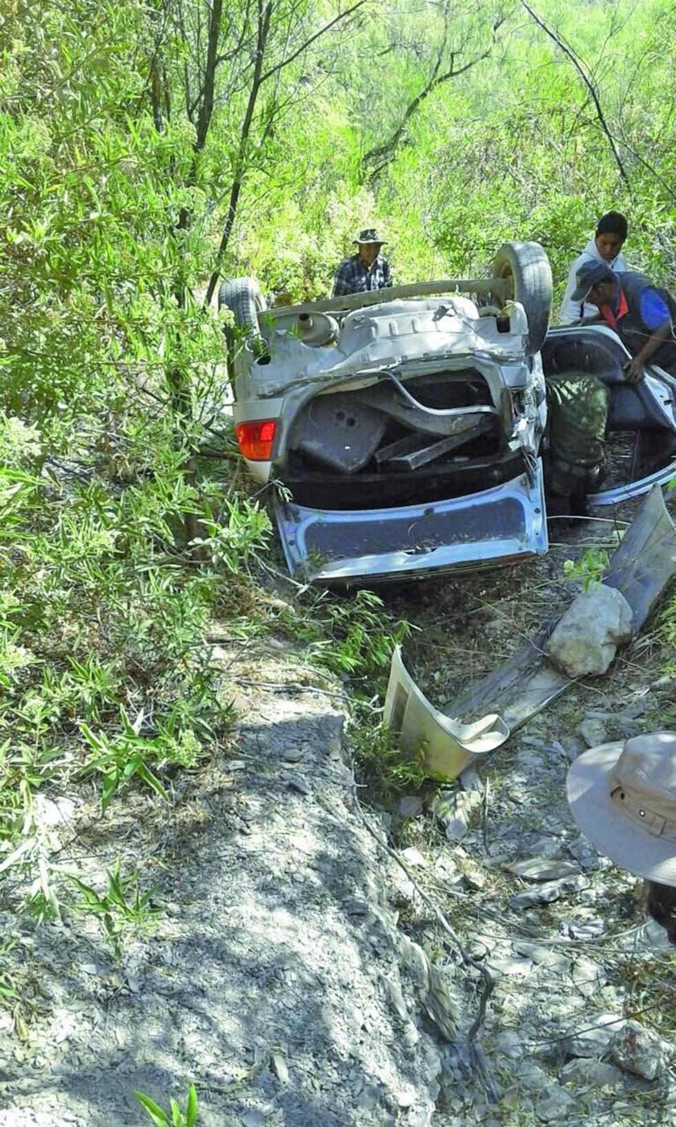 Dos personas mueren en un accidente en la vía a Sucre