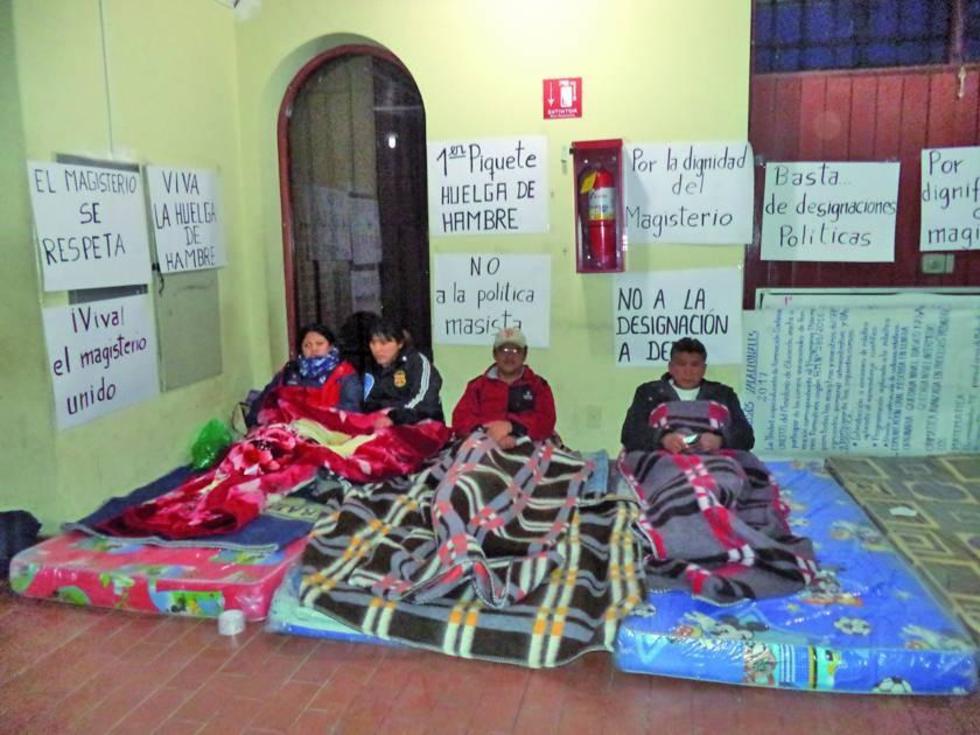 Maestros radicalizan protesta y Gobierno anuncia descuentos