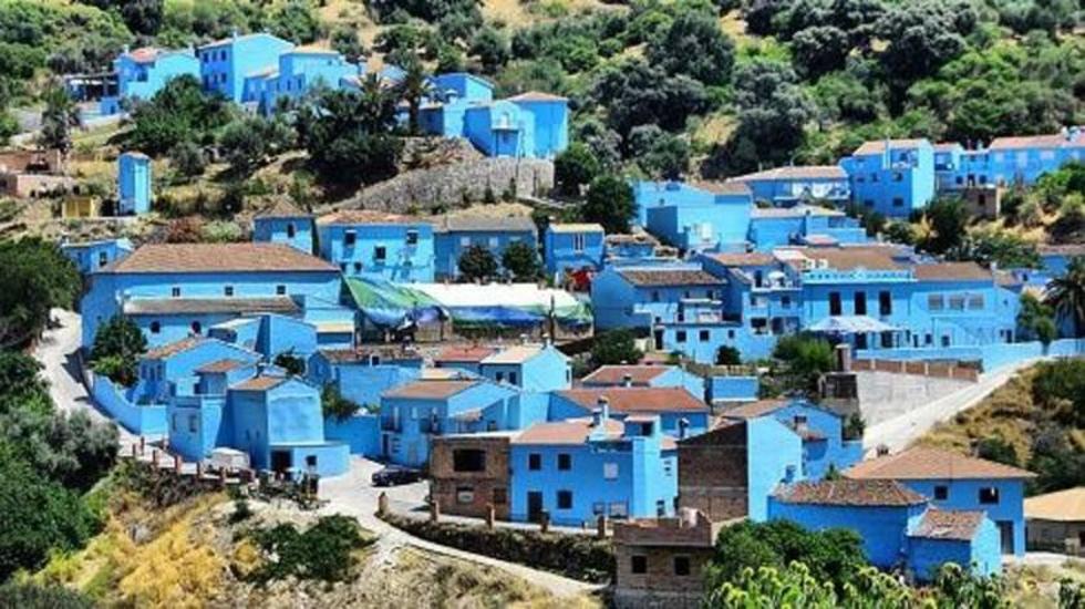 Júzcar deja de ser el Pueblo Pitufo