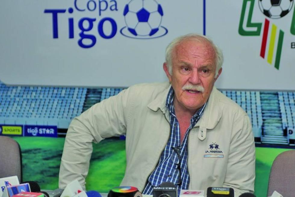 Peredo deja sin cabeza a la Liga y a la FBF