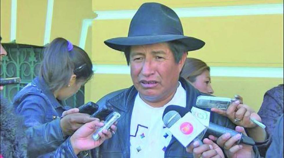 Quispe anuncia que denunciará penalmente a Chapetón por incumplimiento