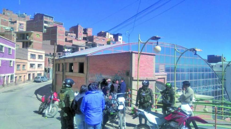 Policía despeja calles donde ingerían bebidas con alcohol