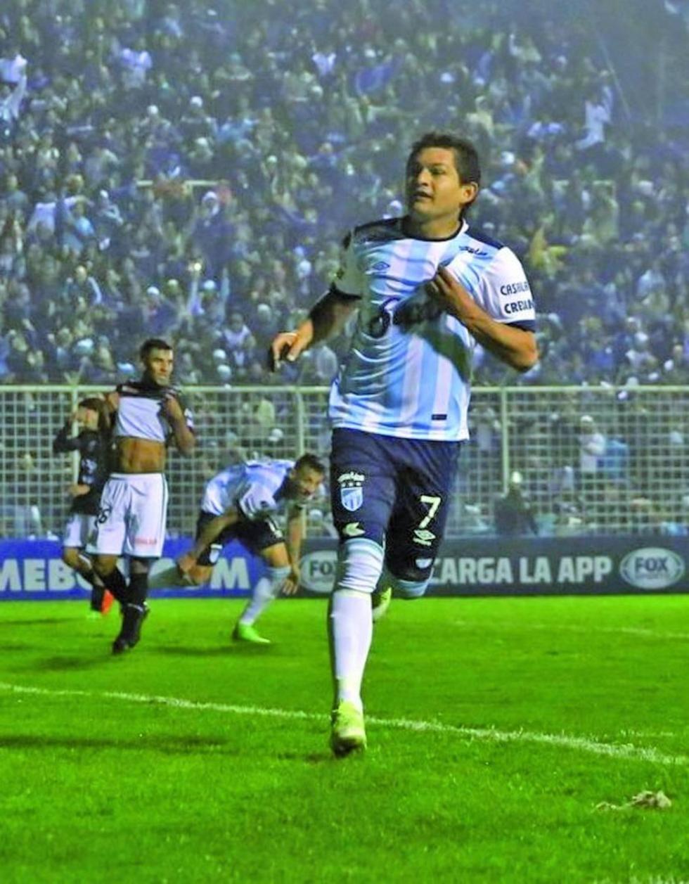 Atlético Tucumán abre los octavos con victoria