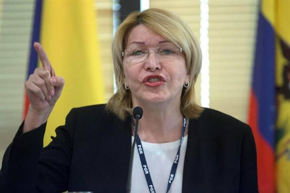Exfiscal afirma que tiene pruebas de corrupción contra Maduro