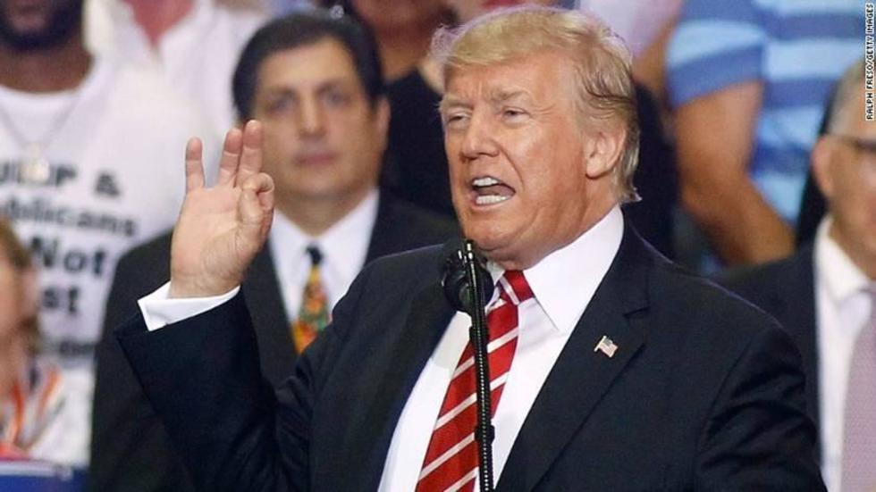 Trump apela al patriotismo para incentivar unión de su país 