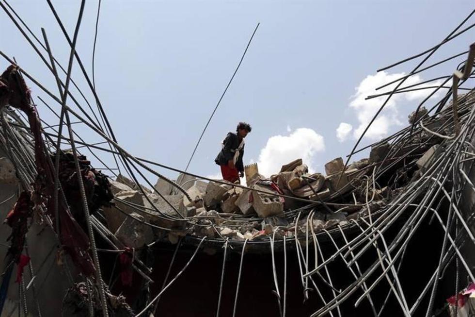 Bombardeos de alianza árabe en Yemen matan a 54 personas