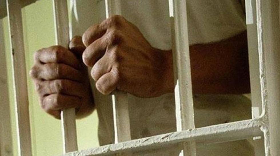 Va a la cárcel un hombre que quemó a su esposa