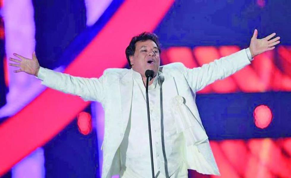 Con música  y oraciones recordaron a Juan Gabriel