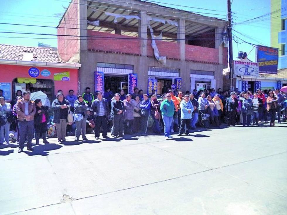 El magisterio urbano pide compulsa abierta para director distrital interino