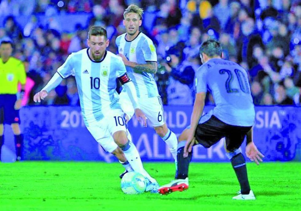Uruguay empata sin goles con Argentina