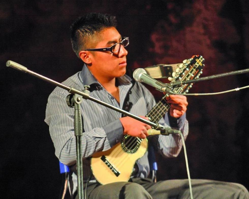Presentan el Congreso Nacional del  Charango y Encuentro Internacional