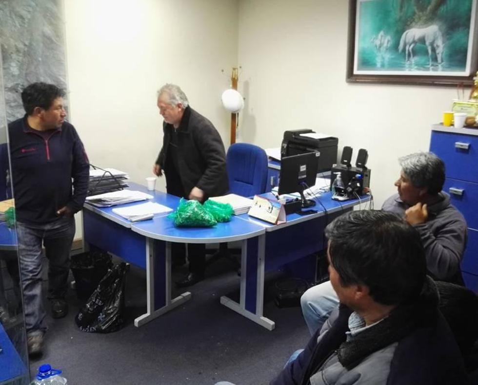 Trabajadores de Aapos exigen renuncia de su gerente general